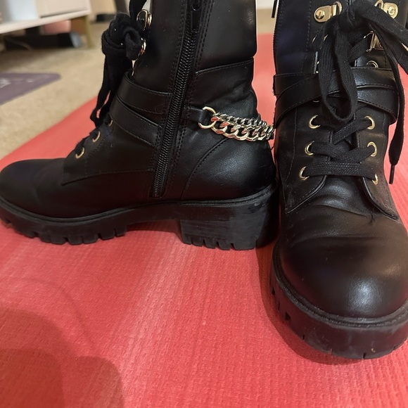 Black Faux Leather combat boots with gold/silver chain! - Picture 4 of 6